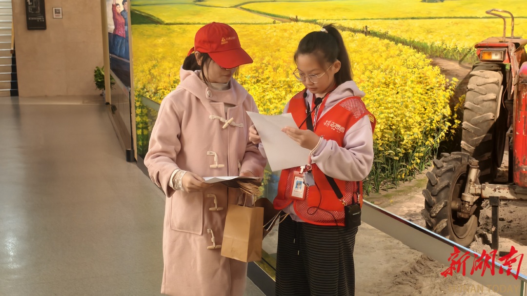 志愿红×火焰蓝，望城消防送安全进雷锋纪念馆