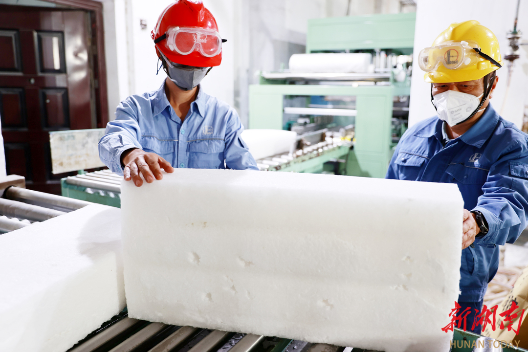 湖南石化增产增销溶聚丁苯橡胶