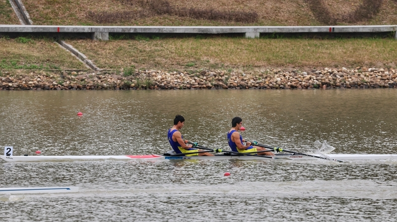 湖南队获赛艇男子双人双桨银牌 