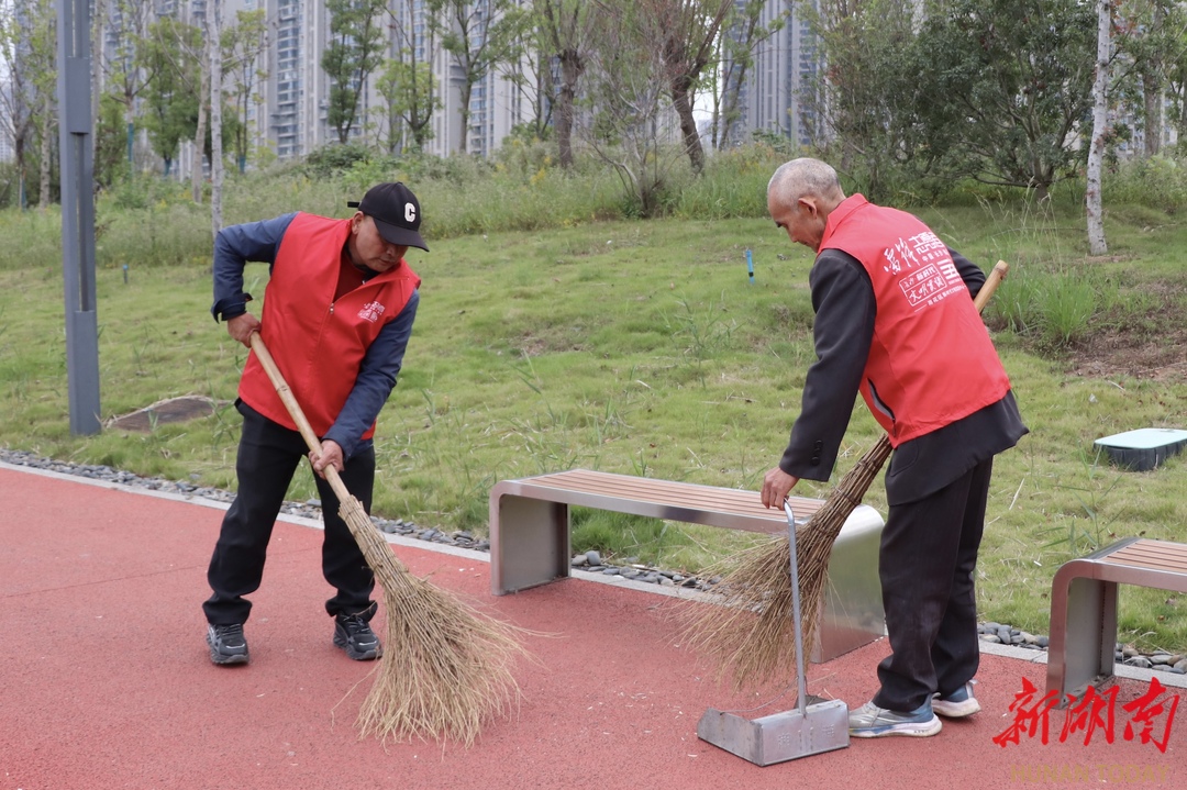 长沙黎托街道：扮靓浏阳河畔 共筑宜居家园