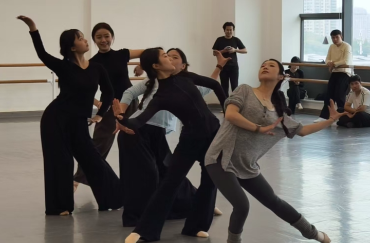 舞蹈编创“授人以渔”，这场培训82名基层专干接受新范式