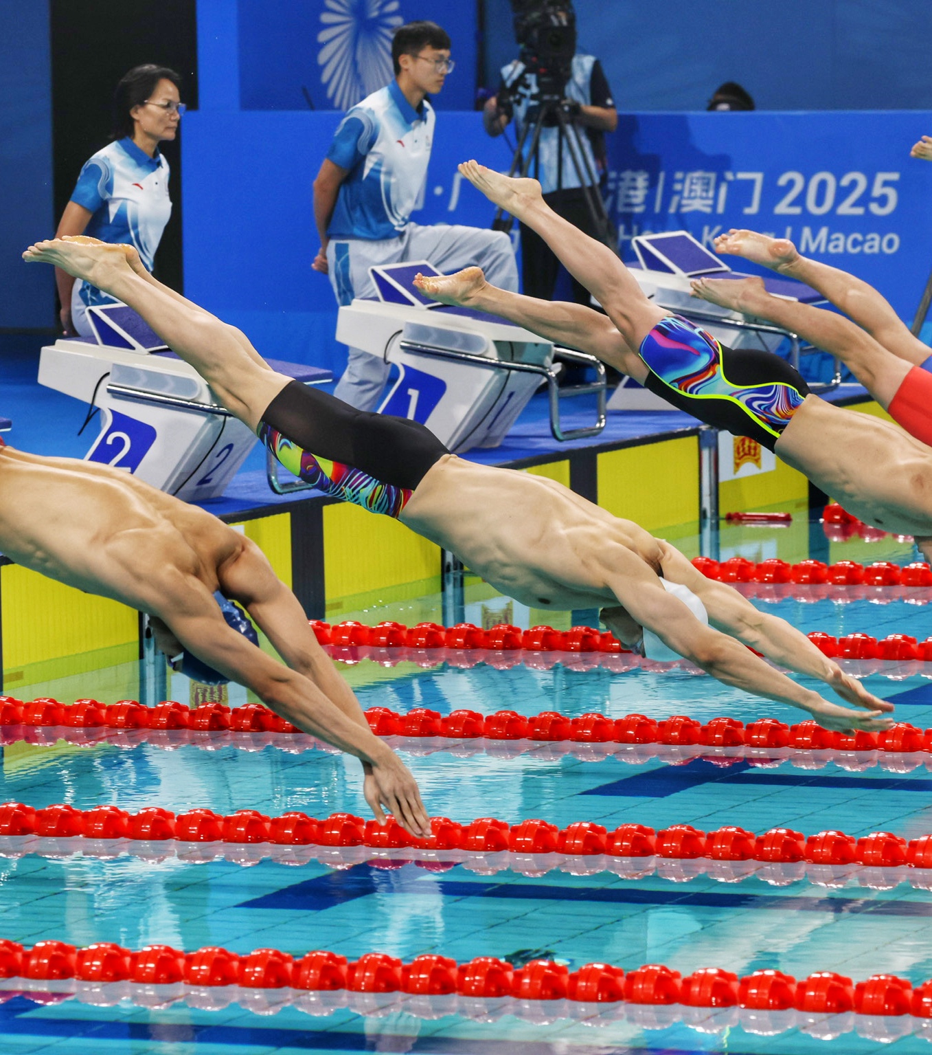 覃海洋50米蛙犯規無緣領獎臺