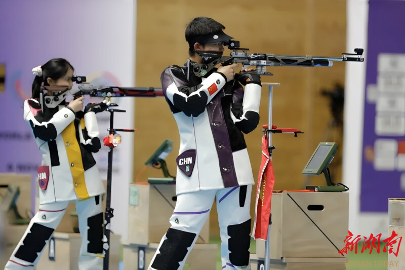 娄底姑娘彭鑫露世锦赛首秀斩获1金1银