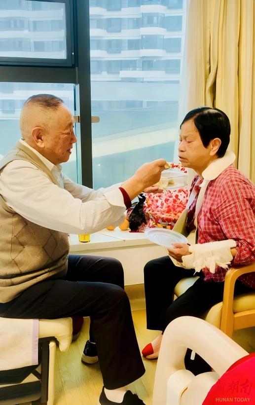 象鼻窝畔，那片生长希望的康复之地