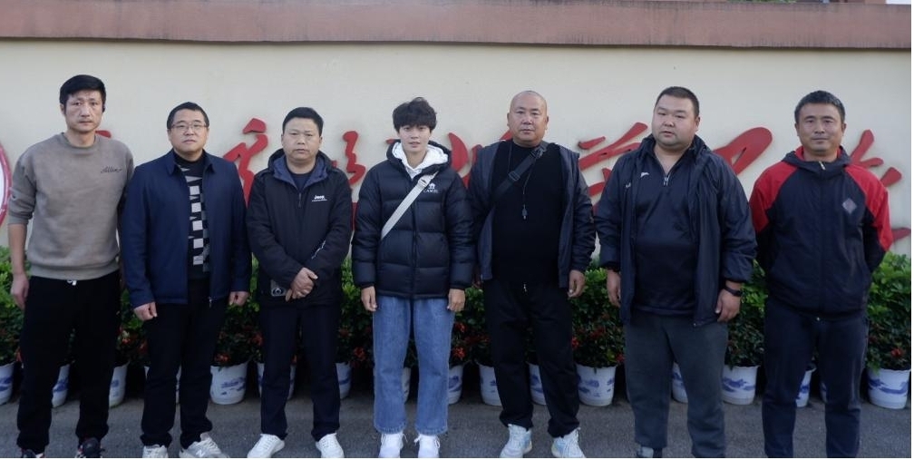 女足新星宋利娟走进辰溪县芙蓉学校开展交流活动