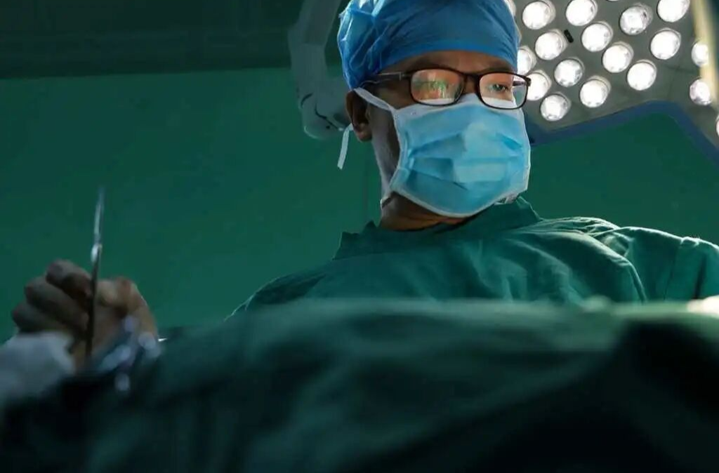 “心盾”护航下的肺叶手术：“医术”与“仁心”的完美守护