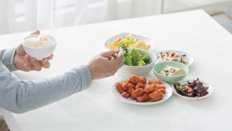 科学家阐明“七分饱更健康”的分子机制