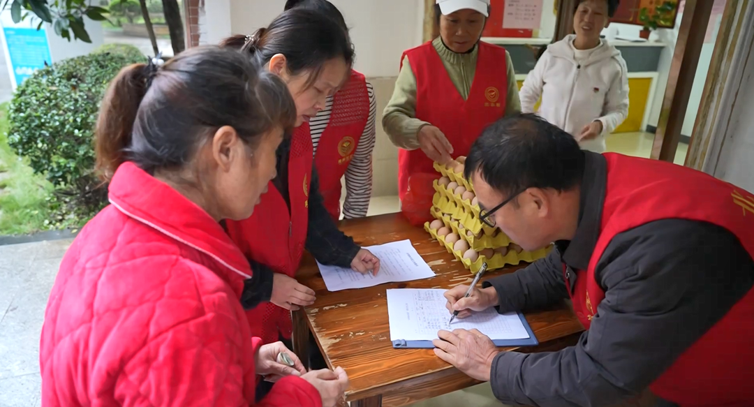 北湖区开展“畅通生活通道，共建美好家园”杂物兑换行动