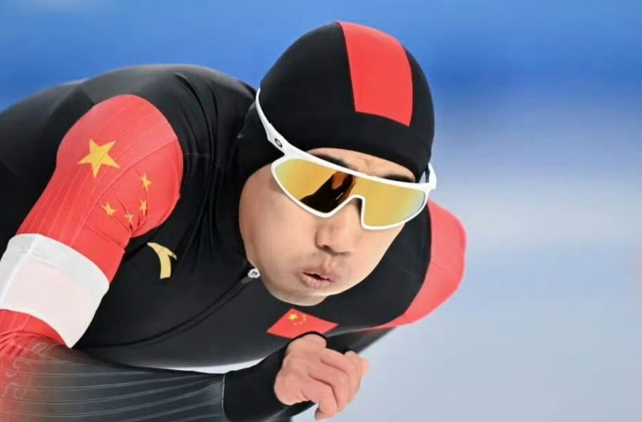 宁忠岩、高亭宇获速滑世界杯奖牌