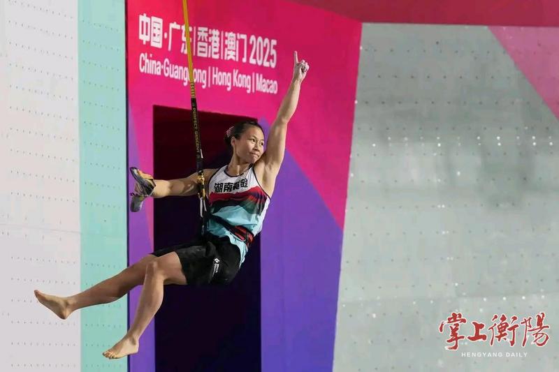 耒阳姑娘邓丽娟6.464秒夺金！为湖南摘下全运会第六金