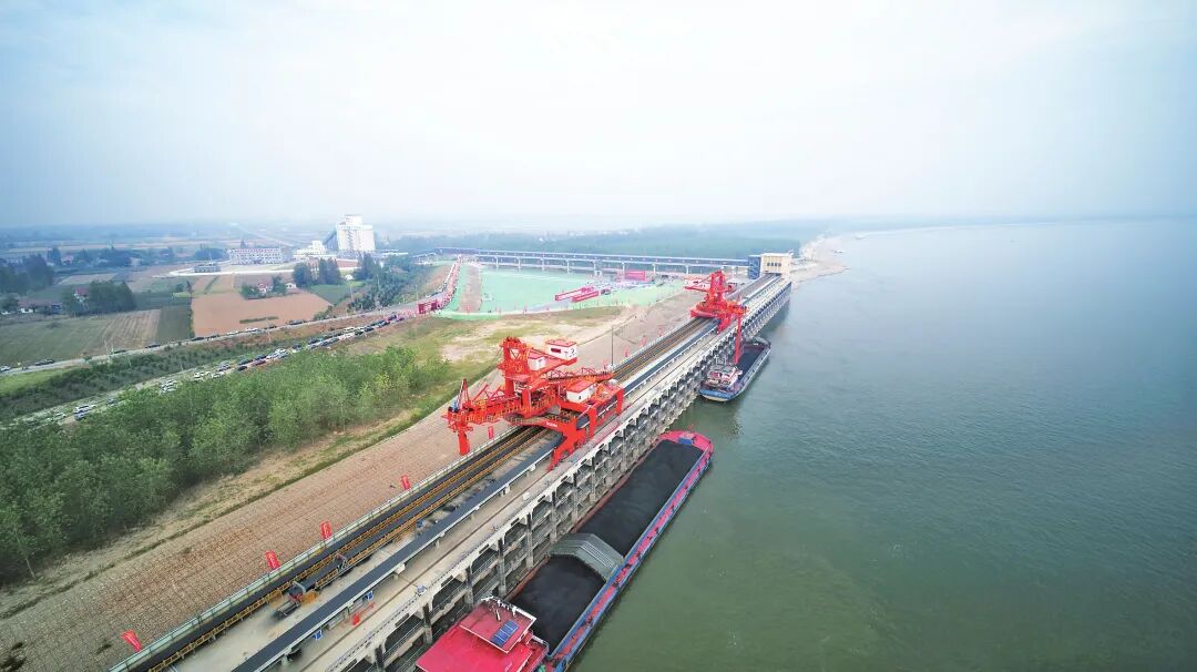 “梅开二度”企业接连加码，为什么是华容？