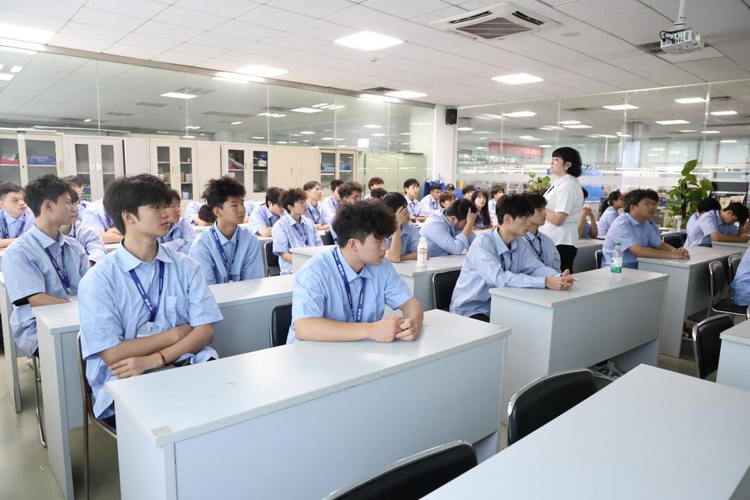 长沙民政职院电子信息工程学院多措并举助力学生高质量就业