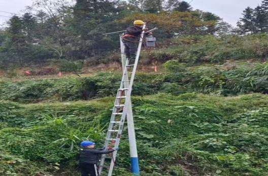 路灯亮了，心暖了！——吉首市双塘街道联兴村驻村帮扶工作侧记