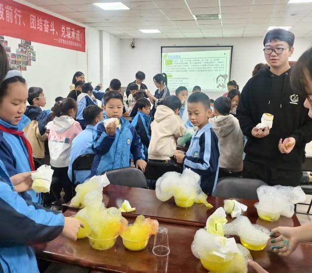 泡泡、烟花、“火山”齐上阵！云塘社区这场水实验，让节水理念“活”起来