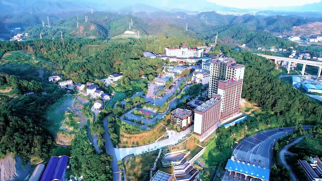 这个冬天，来张家界开启一场沉浸式康养之旅吧！