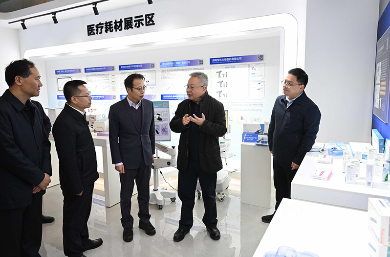 沈晓明调研湘潭市经济社会发展情况