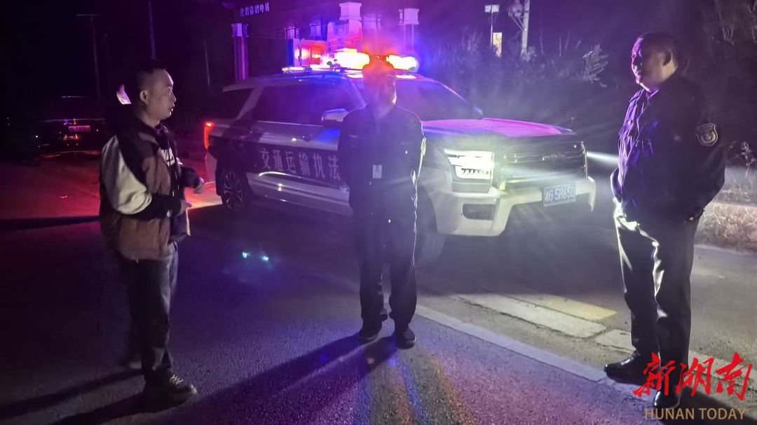 桑植县交通执法大队昼夜坚守 为火把节系紧“安全带”