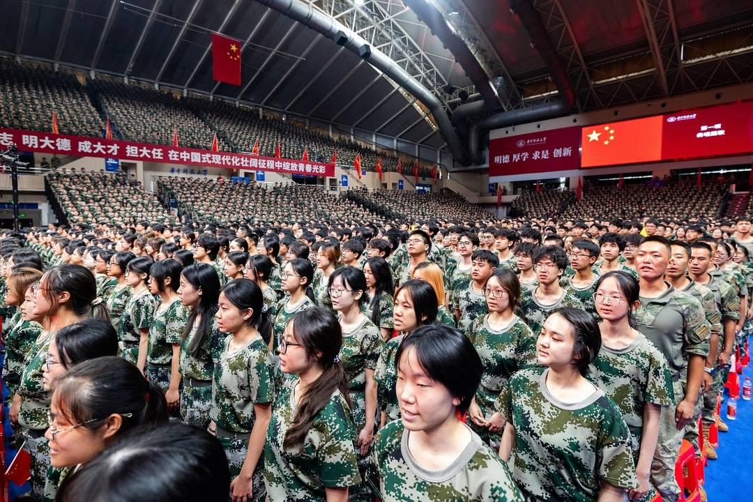 我国人口发展出现新特征，冲击波涌向中学大学