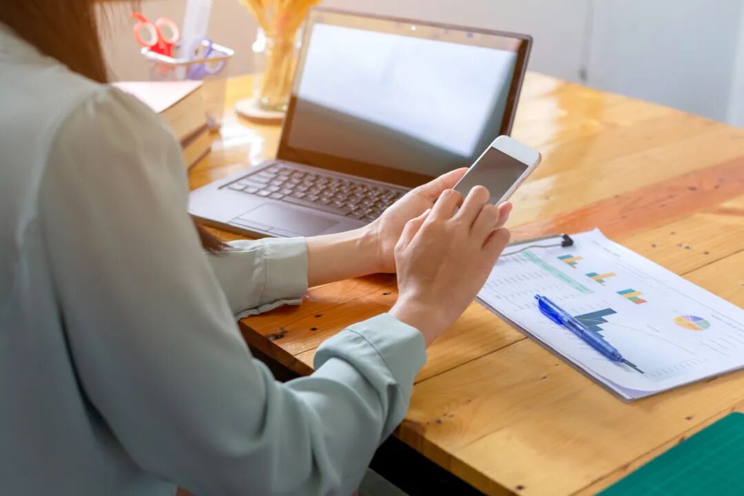 快停下！这 4 个生活习惯容易引起血栓，很多人都有！