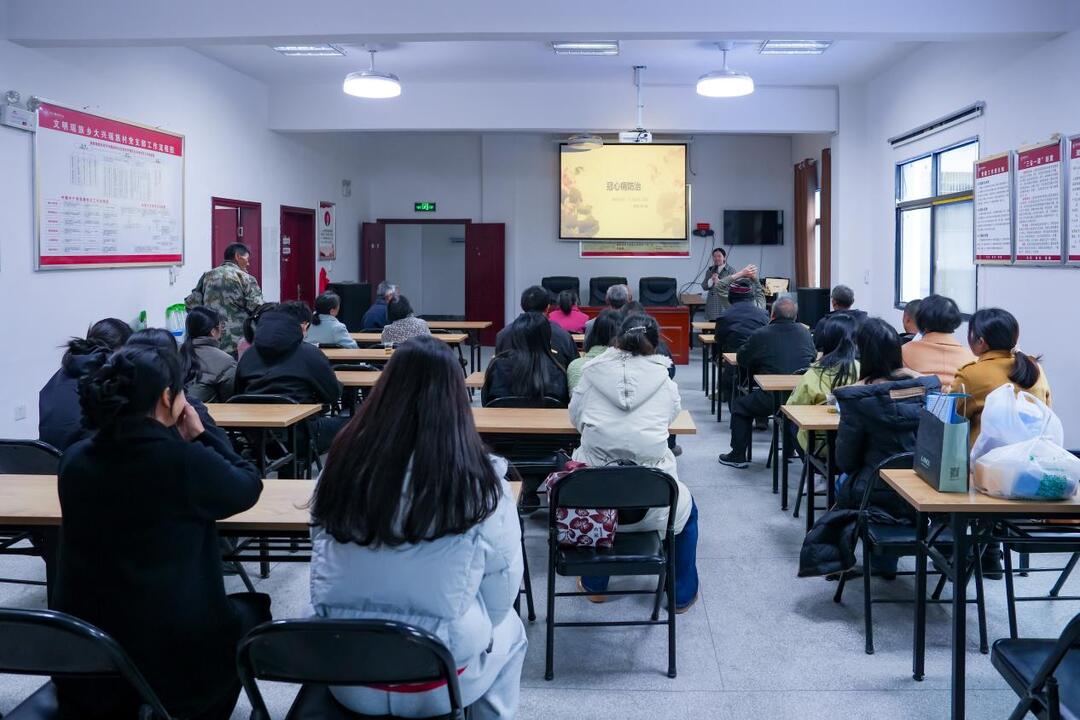 郴州开展“关爱基层·防残助残”送健康下乡活动