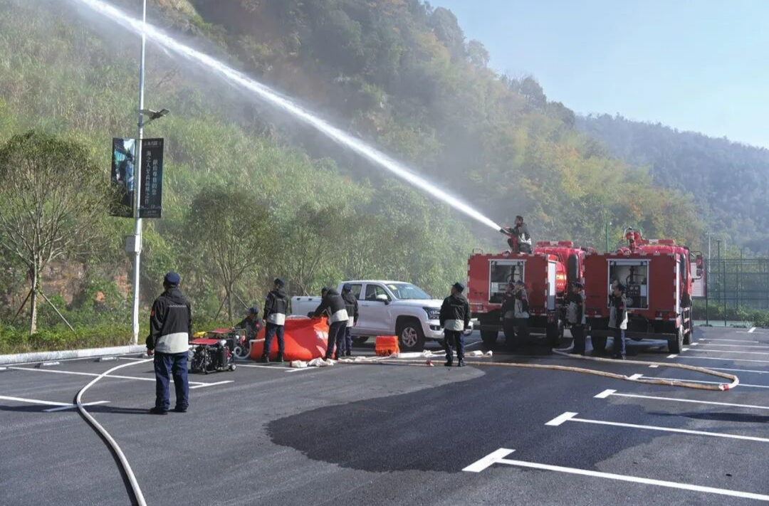 益阳市应急管理局组织开展森林火灾扑救实战训练