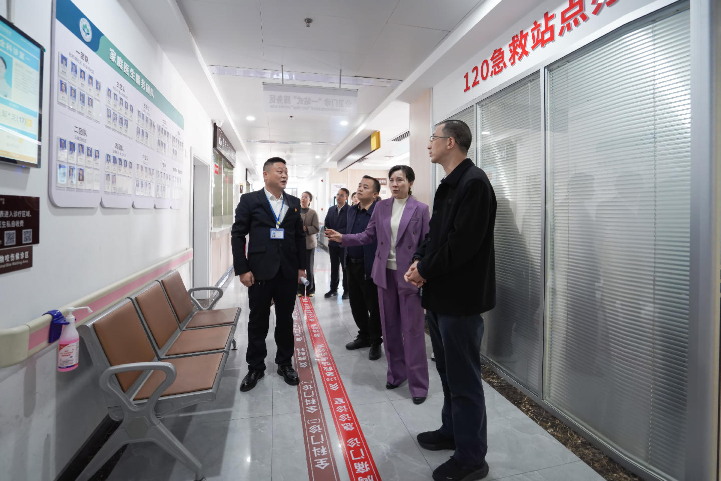 周健调研新区保障和改善民生工作