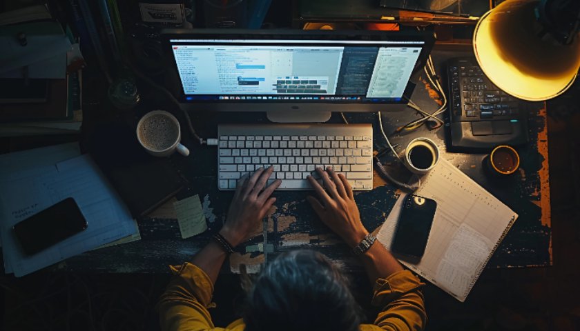 观点 | 立人设的“大厂离职博主”，你信吗？