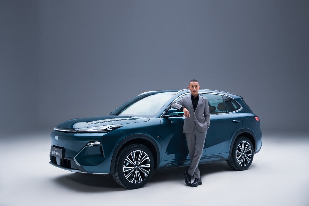 2026款银河星舰7 EM-i焕新上市   新能源电混SUV市场要变天？