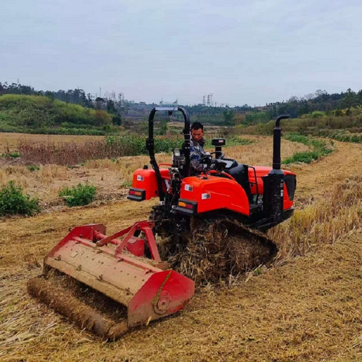 郴州嘉禾县行廊镇秸秆“变身记”：粉碎还田，废料成“宝”