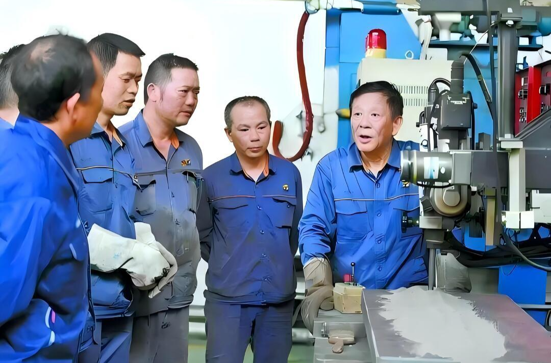 艾爱国的AI新征程