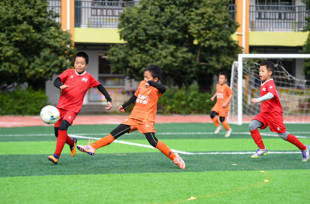 图集┃9天近300场 2025湘江新区中小学班级“三大球”联赛足球项目决赛圆满收官