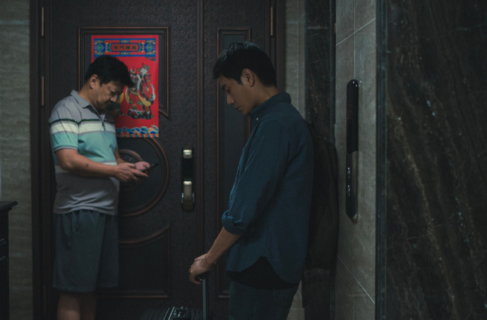 专家评影 | 亲爱的，不原谅也没关系——《旁观者》简评