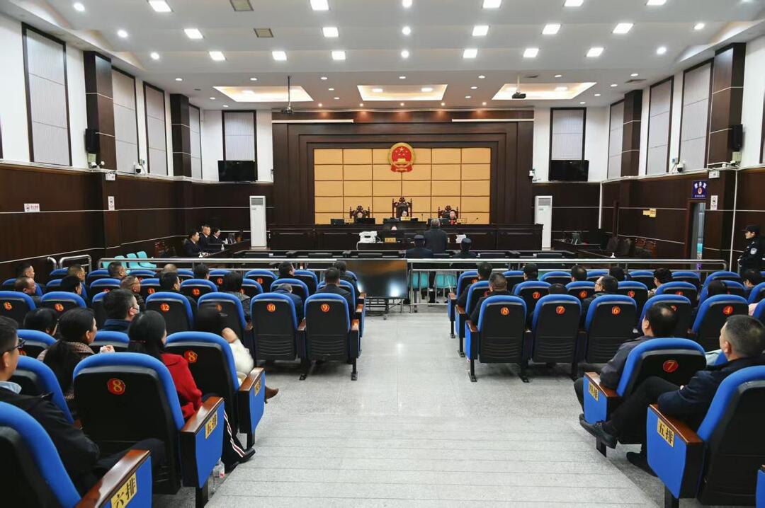 法检“两长”同庭履职 庭审现场变警示课堂