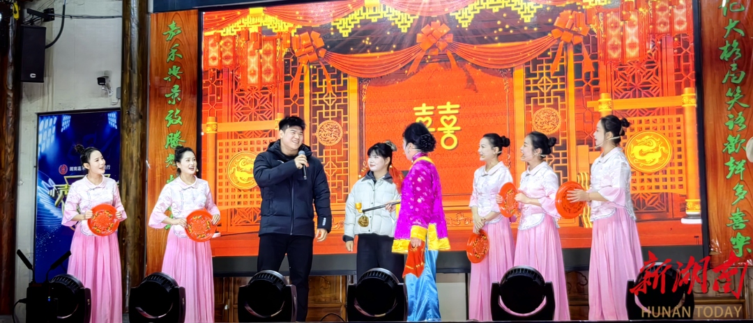 现身“声动嘉禾”歌王大赛！奥运冠军刘焕华携未婚妻力荐嘉禾伴嫁歌