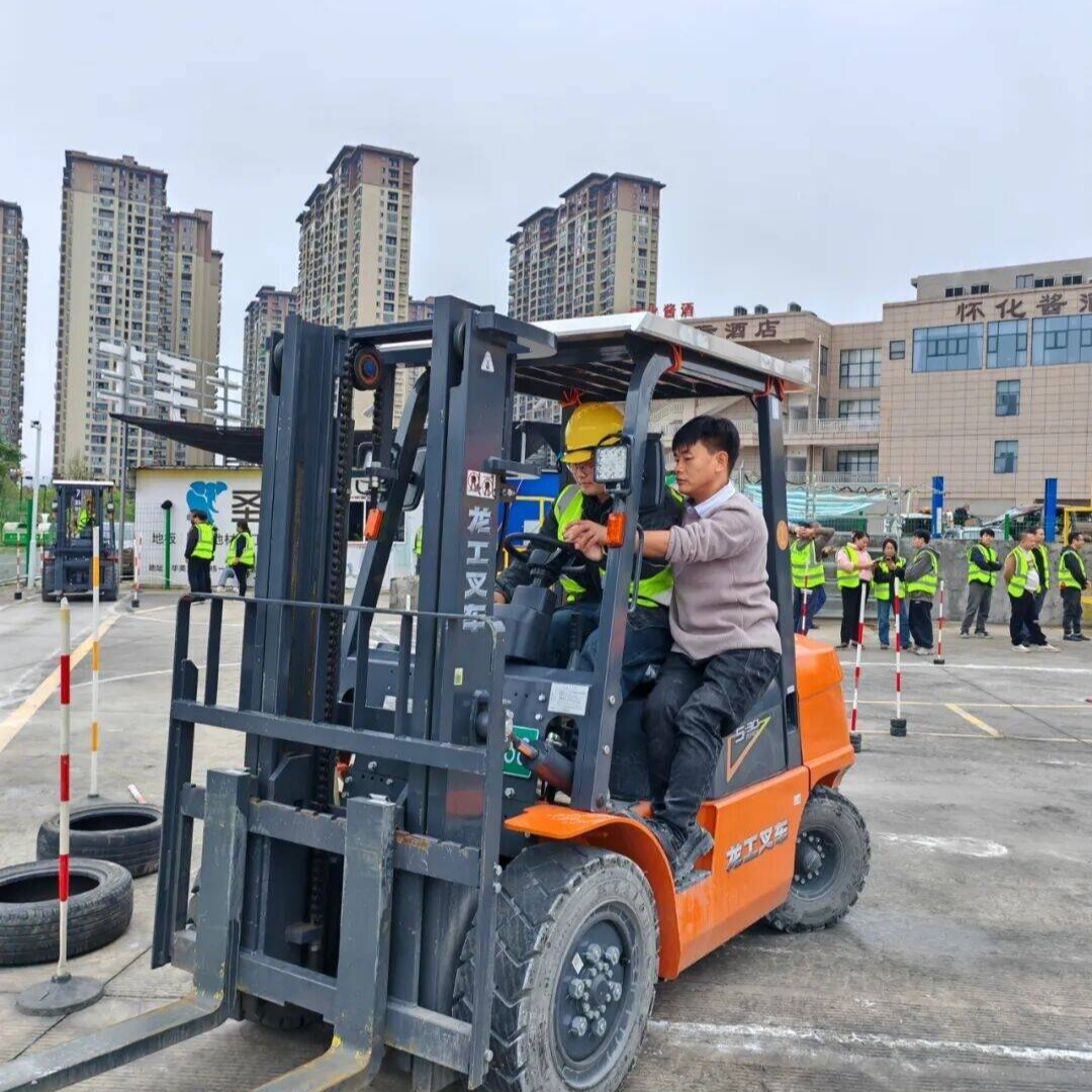 精准发力 靶向赋能 怀化以职业技能培训聚焦“5+10”现代化产业体系建设