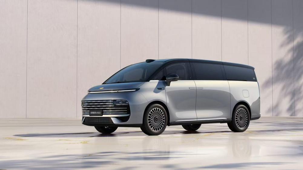 重构豪华MPV新格局，吉利银河 V900全球首秀