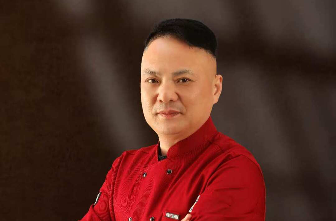 一个厨师与湘菜结缘的四十多年：灶台映初心 湘菜传薪火