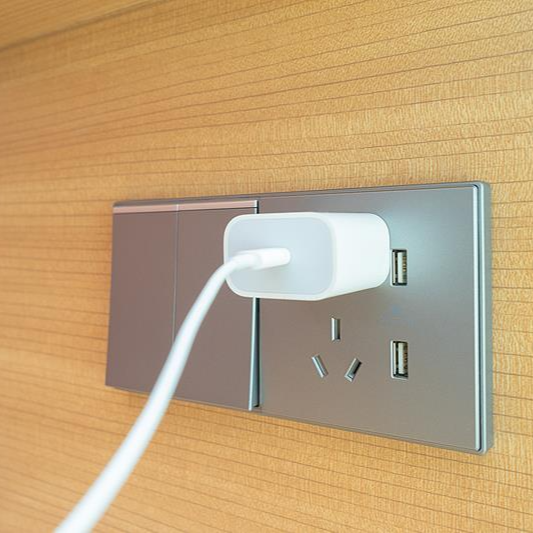 十几块和上百块的充电头，到底有什么区别？