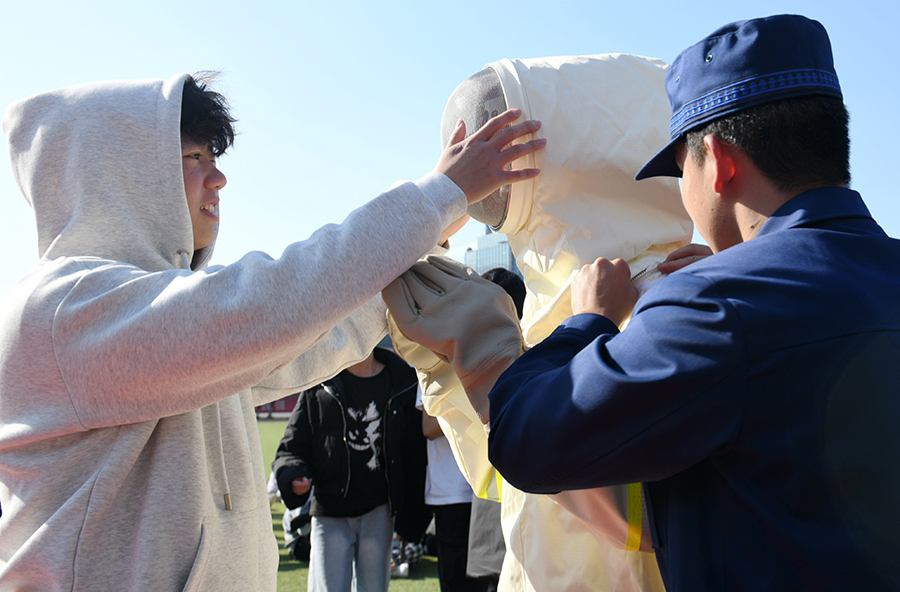 大学生沉浸式学习消防技能