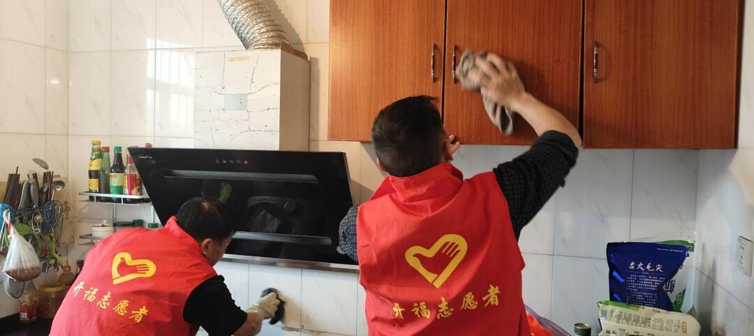 政策精准落地，社工暖心相伴：“双残家庭”破茧重生之路