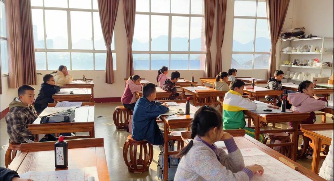 笔墨传情，艺彩飞扬！石门一完小书画等级考试圆满落幕