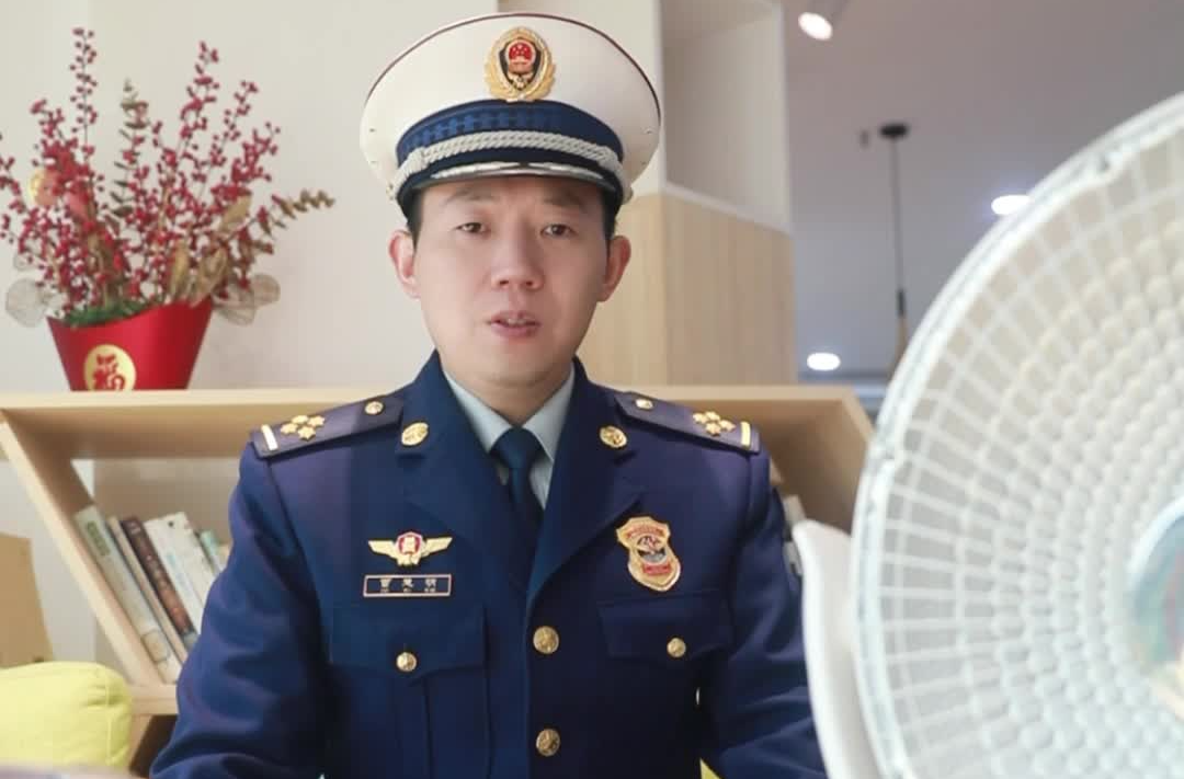  敲重点！消防员传授冬季防火“三字经”让你温暖过冬