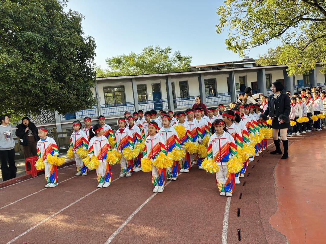 永州市零陵千秋岭小学：弘扬湘超精神 展现少年风采