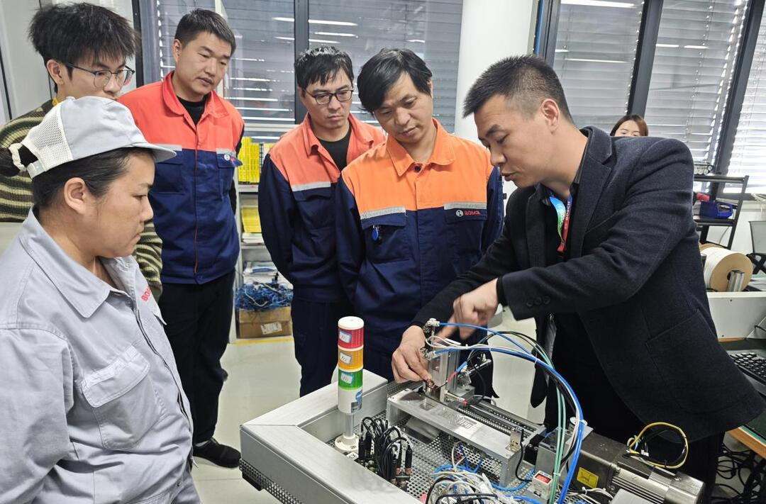 湖南工匠学院长沙民政职业技术学院分院携手博世汽车部件（长沙）有限公司，启动一线蓝领技术骨干培训班