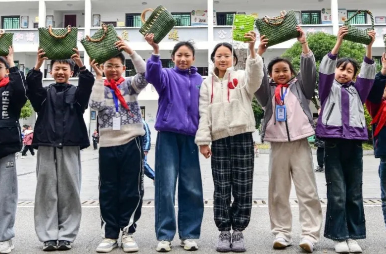 微浏阳丨浏阳这所学校持续火爆全网！校方最新回应