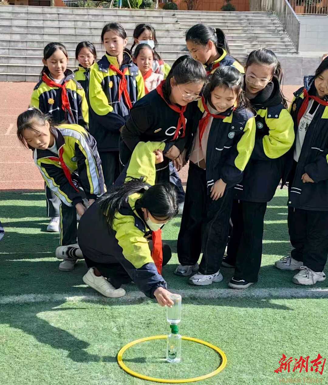 岳阳县城南小学：“阳光心委”点亮校园，温暖传递赋能成长