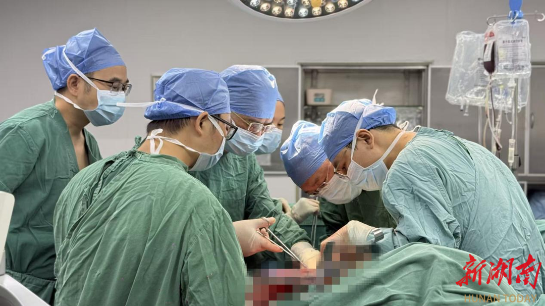 郴州市第四人民医院：多学科协作极限救援，15岁重伤少年跨越“鬼门关”