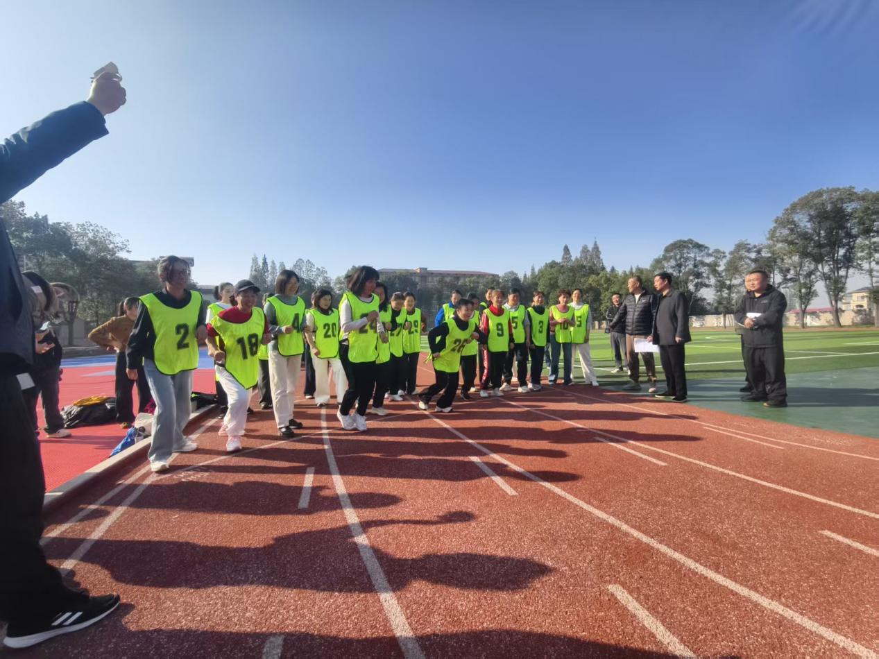 南县乌嘴中心学校：点燃运动激情，跑出教育风采