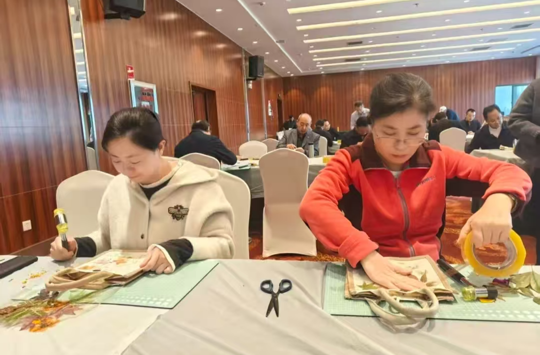 敲花，独一无二的“自然手稿”