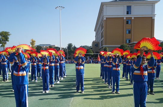 麻阳：非遗“跳”进课间操 文明实践育少年